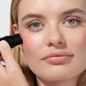 Dr. Hauschka Lip to Cheek Rosewood 03, 6,10g