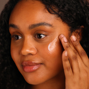 Evolve Resveratrol + Niacinamide Serum, 30ml.