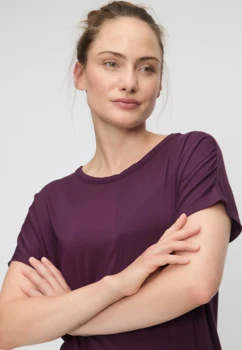 Curare Flow #2564 shirt round neck deviding seams - Dark plum