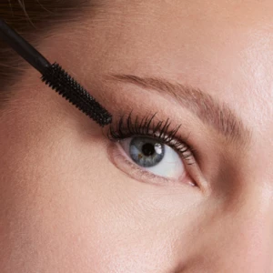 Lavinde Signature Length Mascara with Eyelash Serum